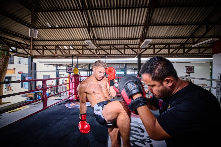 Muay Thai boxing class at Superpro Samui