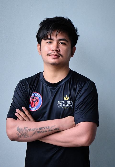 Ohm, Muay Thai Trainer at Superpro Samui