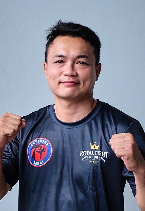 Pond, Muay Thai Trainer at Superpro Samui